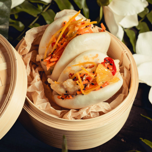 Bao bandelės su Guo Bao vištiena ir aštriomis azijietiškomis morkytėmis
